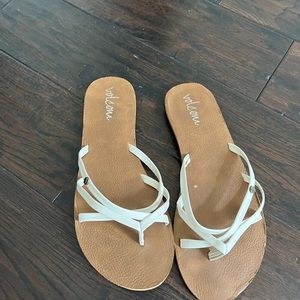 Volcom white strap sandals, women’s size 8